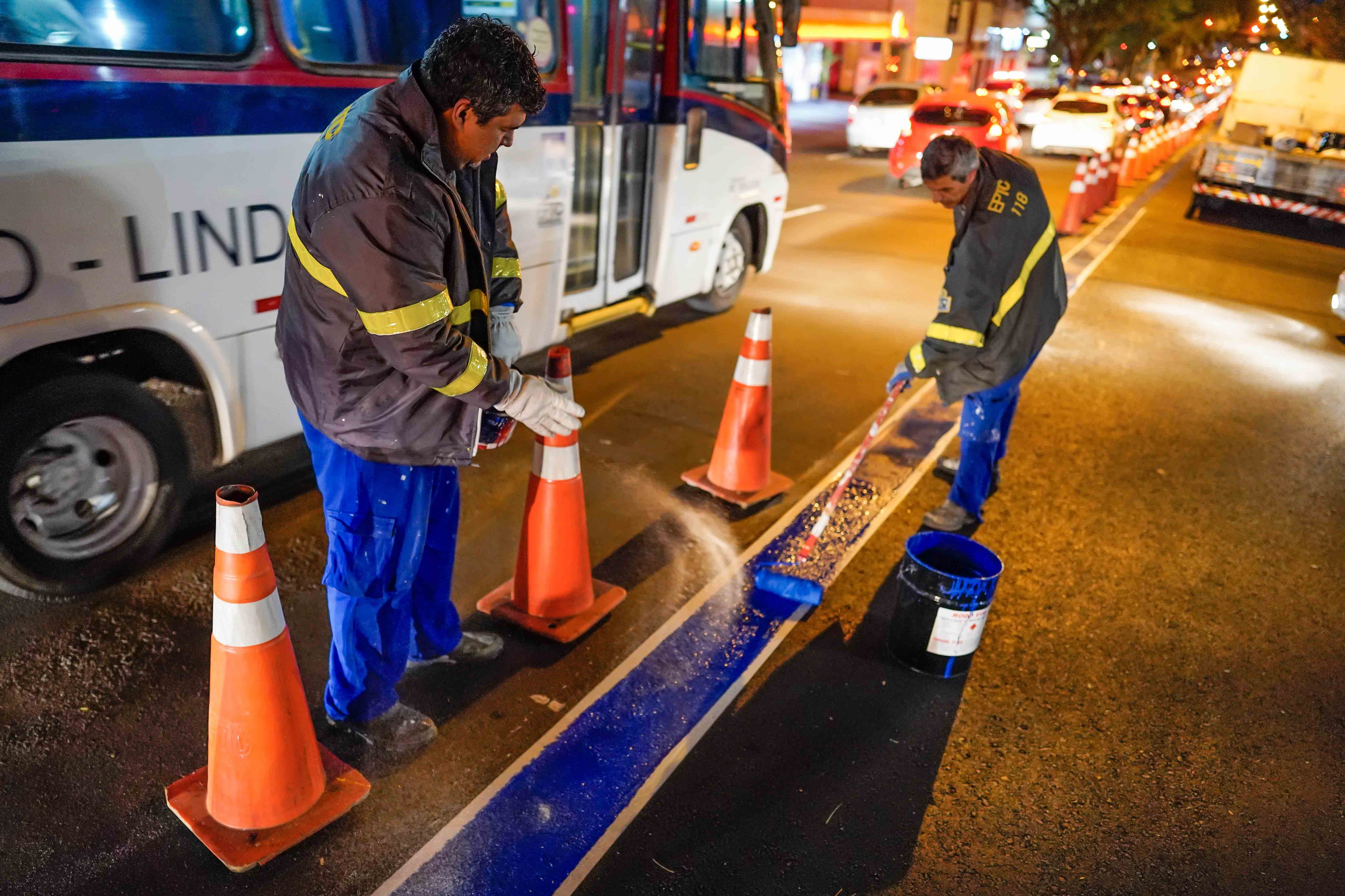 Sinalização na Avenida Independência