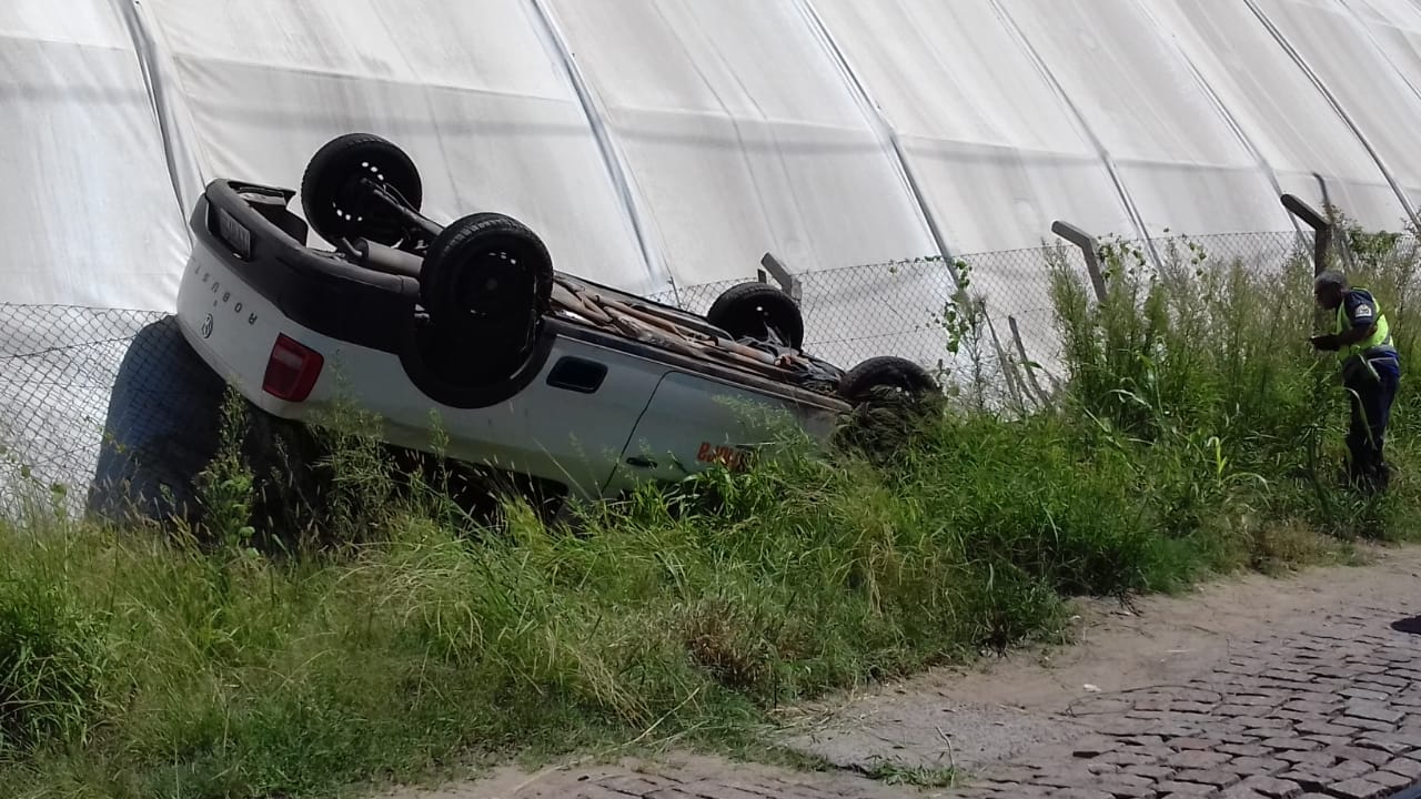 Capotamento na Avenida Mauá