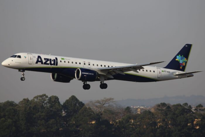 Azul Embraer