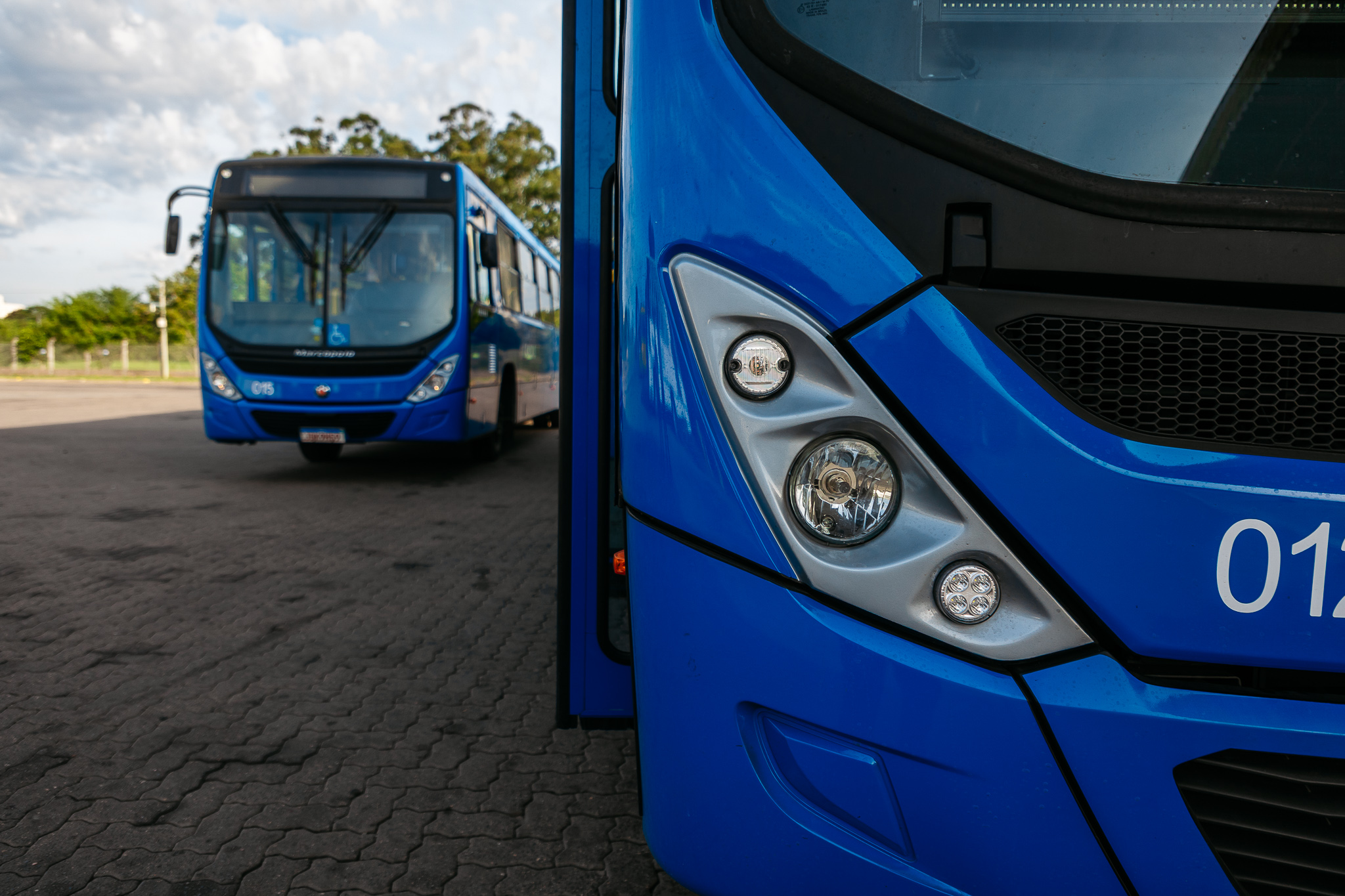 ônibus em canoas canoense