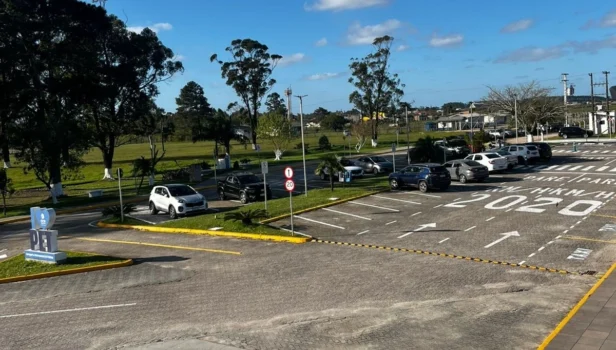 estacionamento oficial do Aeroporto Internacional de Pelotas