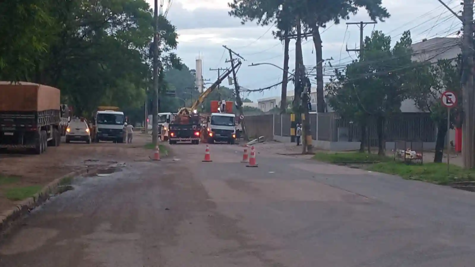 Bloqueio total na avenida dos estados