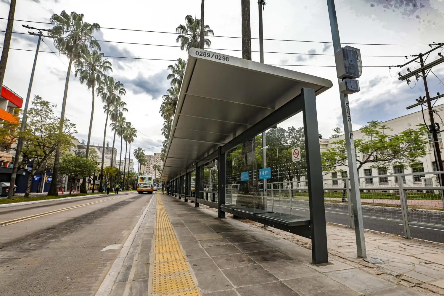 novos abrigos de ônibus