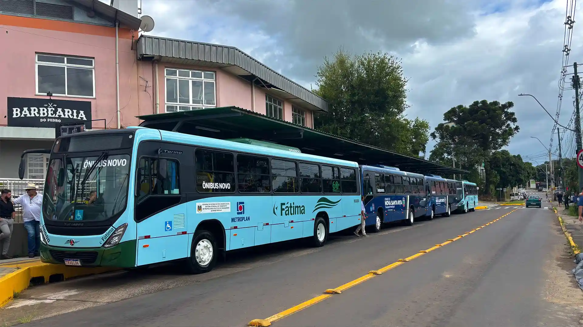 Nova Santa Rita entrega quatro ônibus